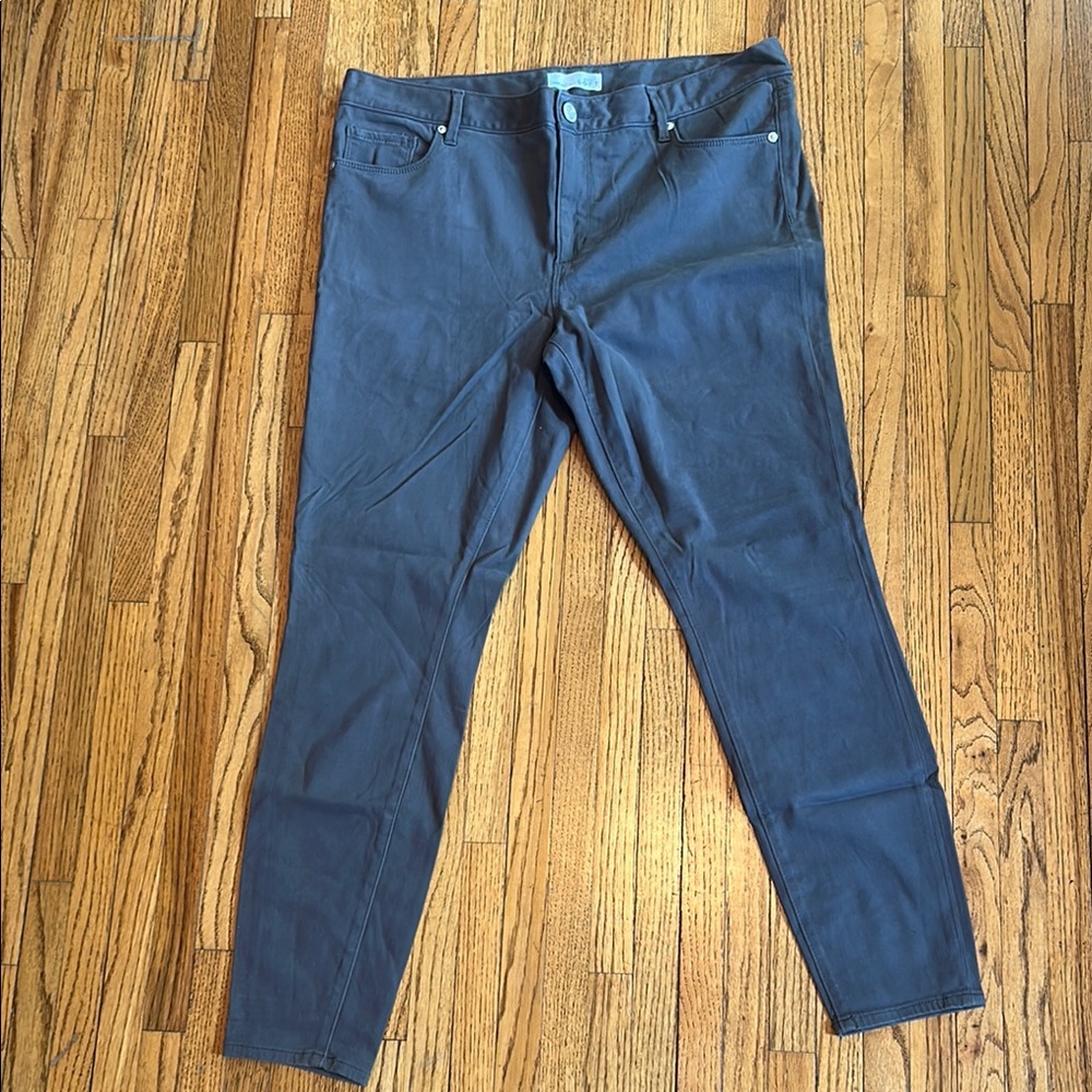 Gray women’s loft leggings